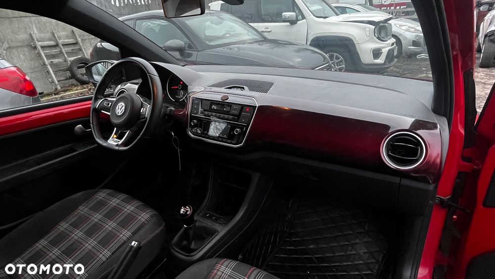 Volkswagen up! GTI - 6