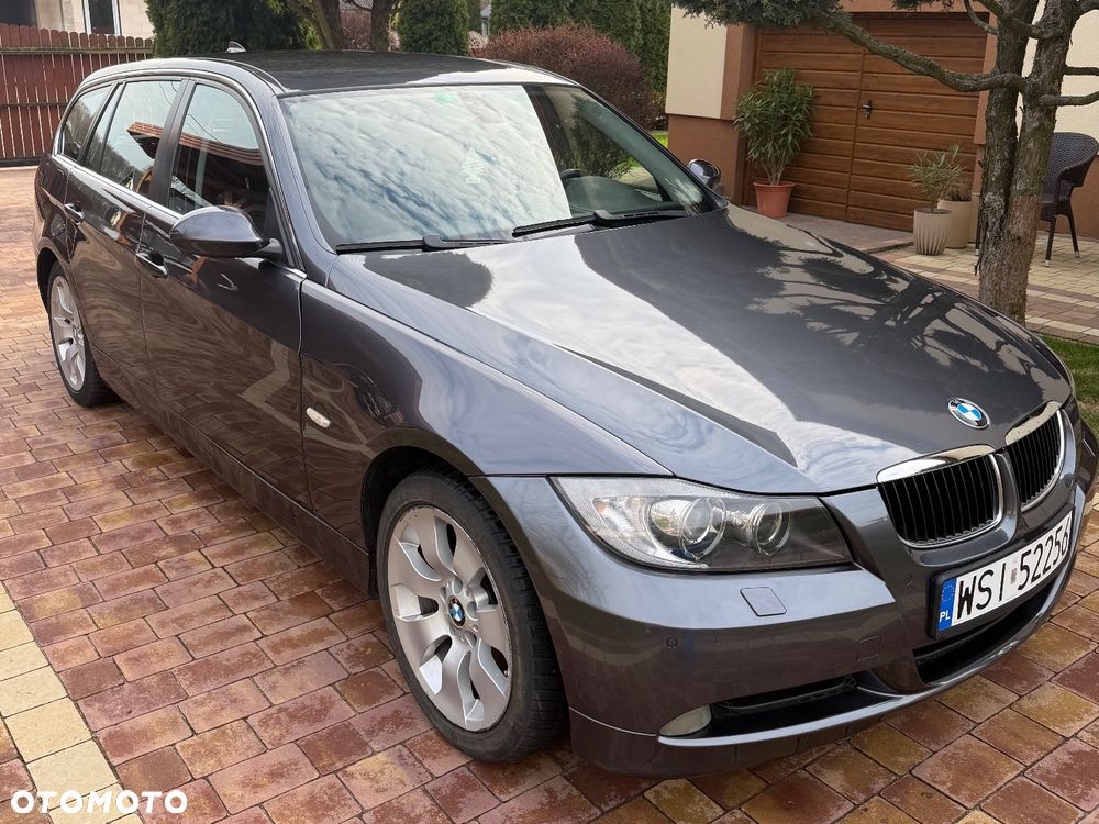BMW Seria 3 325xi - 1