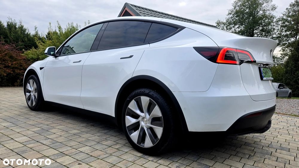Tesla Model Y Long Range Dual Motor AWD - 21