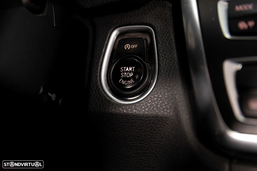 BMW 320 d Aut. Luxury Line - 23