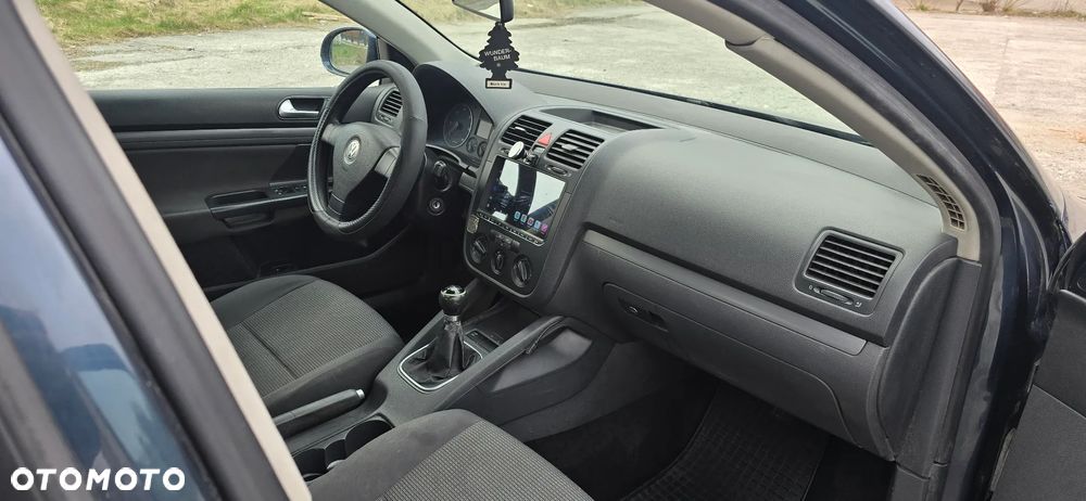 Volkswagen Jetta 1.9 TDI Trendline - 14