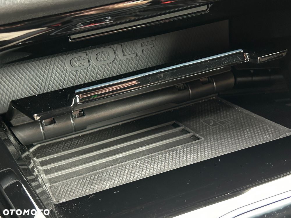 Volkswagen Golf VIII 2.0 TSI GTI Clubsport DSG - 18