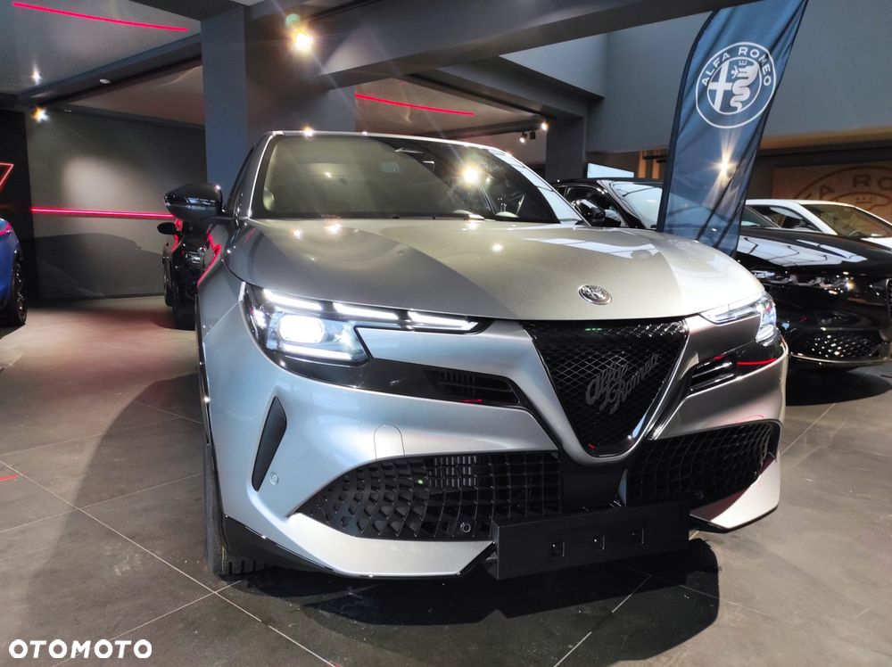 Alfa Romeo Junior 1.2 mHEV Ti eDCT - 1