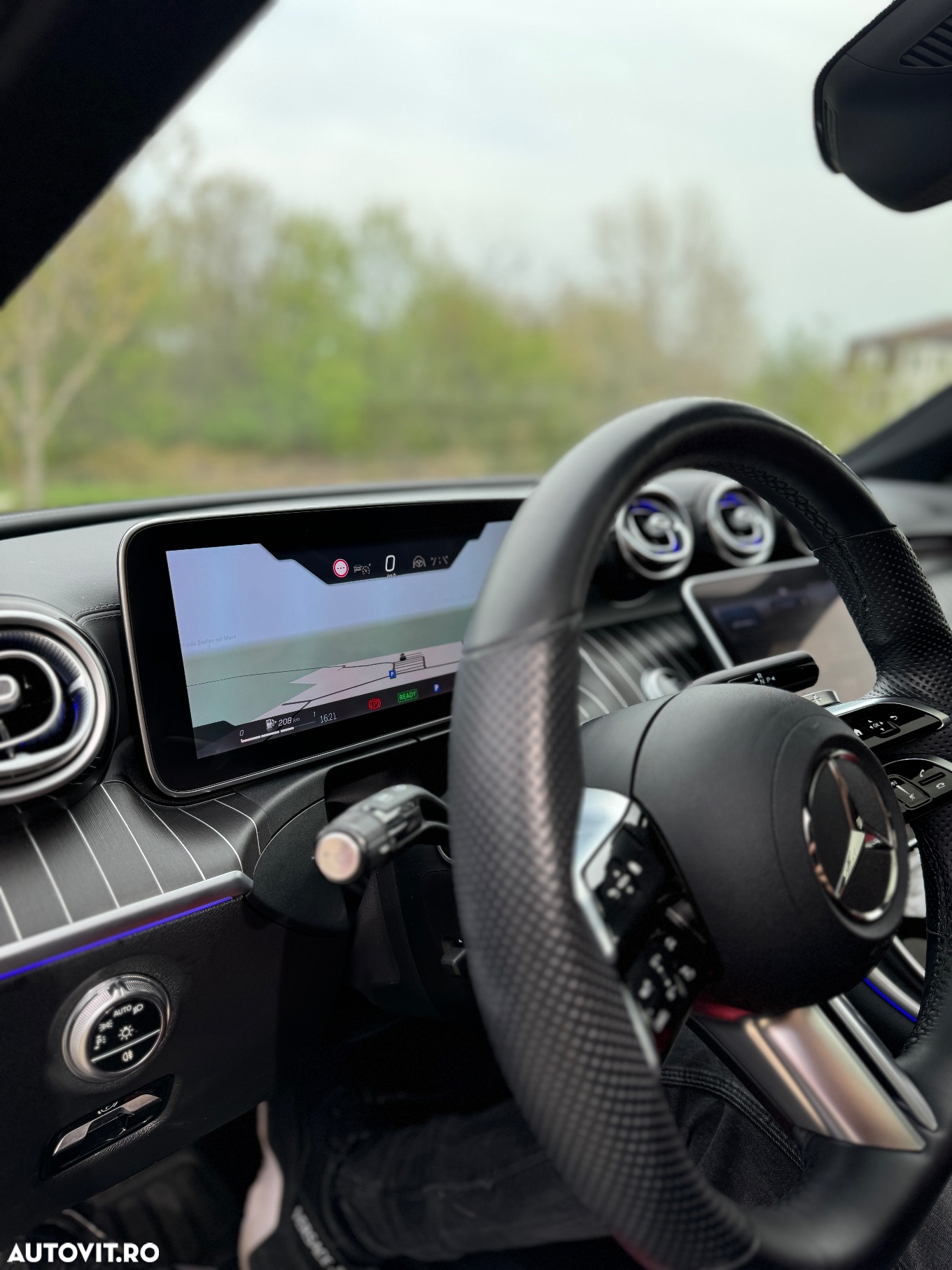 Mercedes-Benz C 300 PHEV - 16