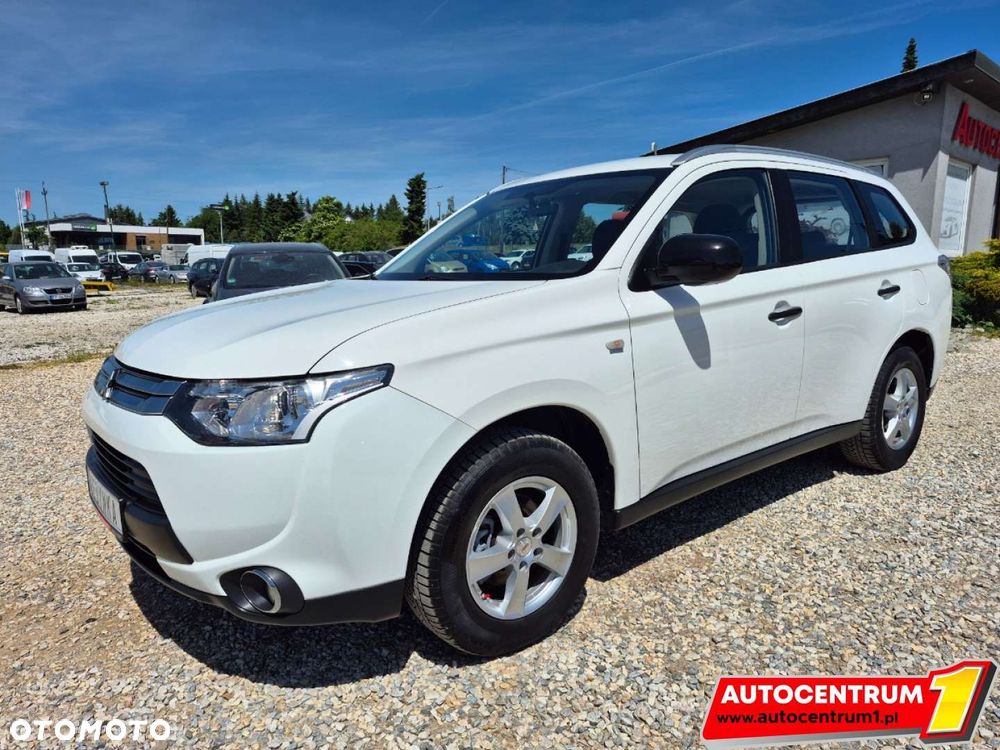 Mitsubishi Outlander - 3