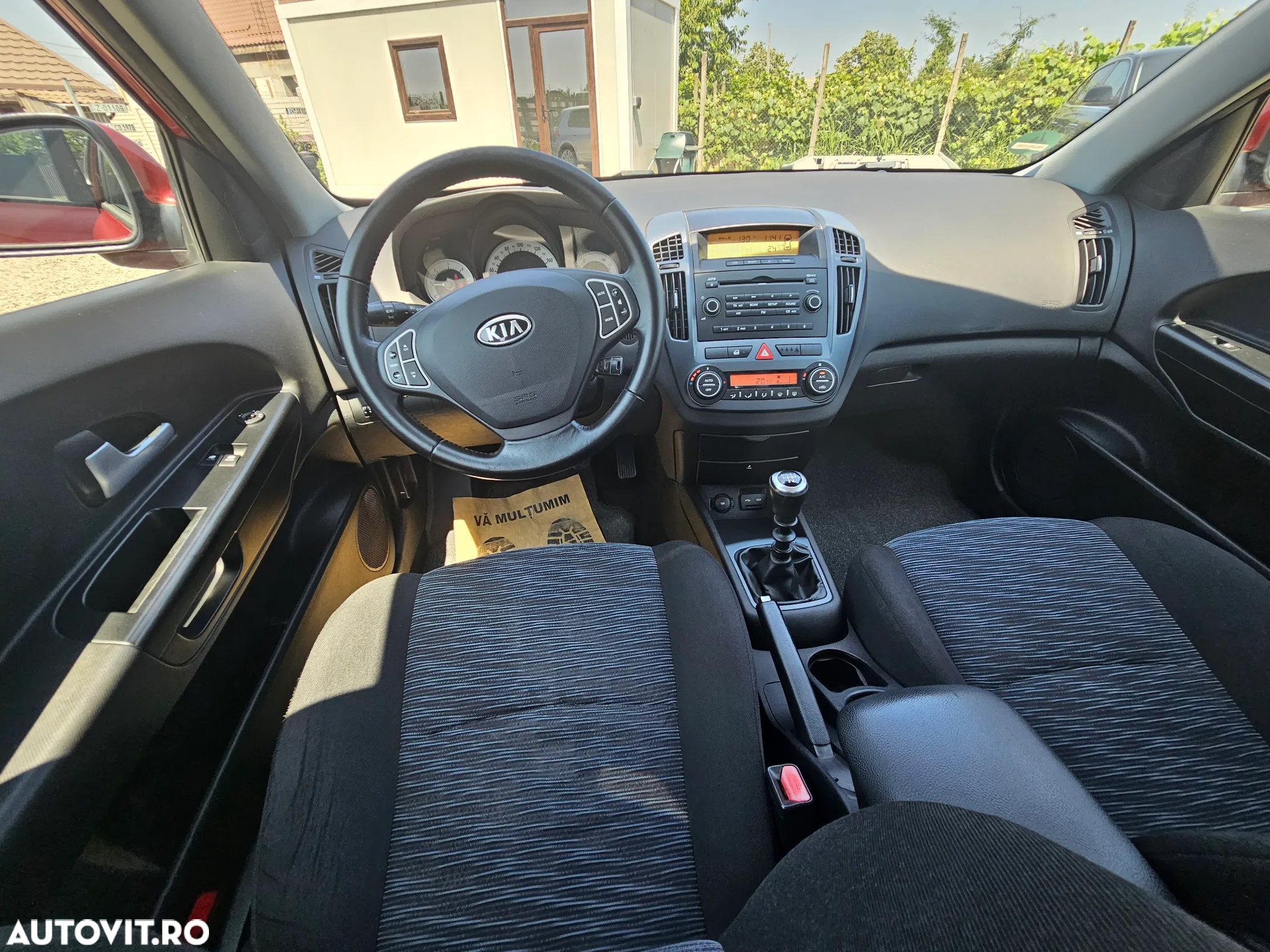 Kia Ceed 1.6 CRDi 115 ISG Vision - 9