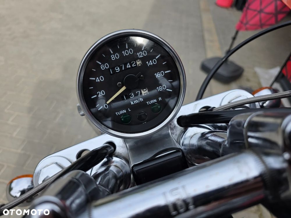 Suzuki VS - 17