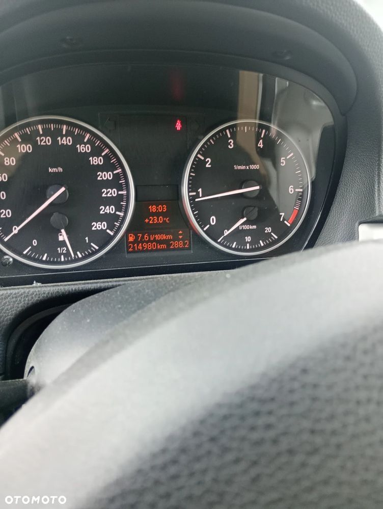 BMW Seria 3 318i Edition Exclusive - 2
