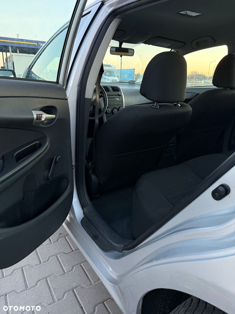 Toyota Corolla 1.4 VVT-i Luna - 21