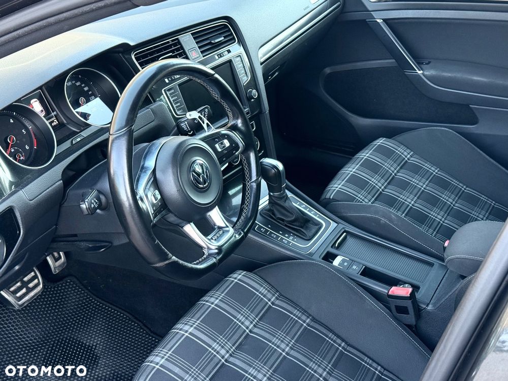 Volkswagen Golf GTD 2.0 TDI SCR DSG - 13