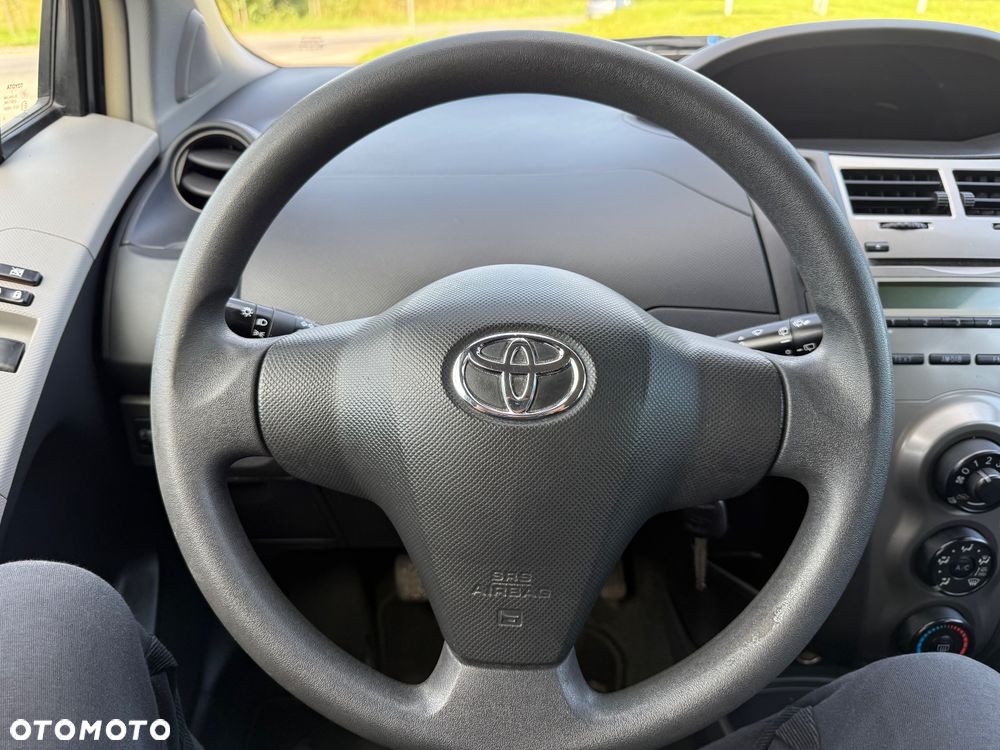 Toyota Yaris 1.33 VVT-i Cool - 12