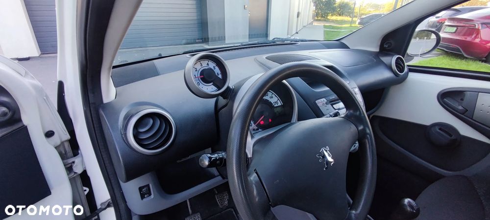 Peugeot 107 1.4 HDI Trendy - 31