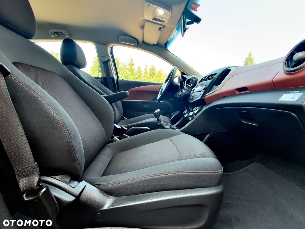 Chevrolet Aveo - 24