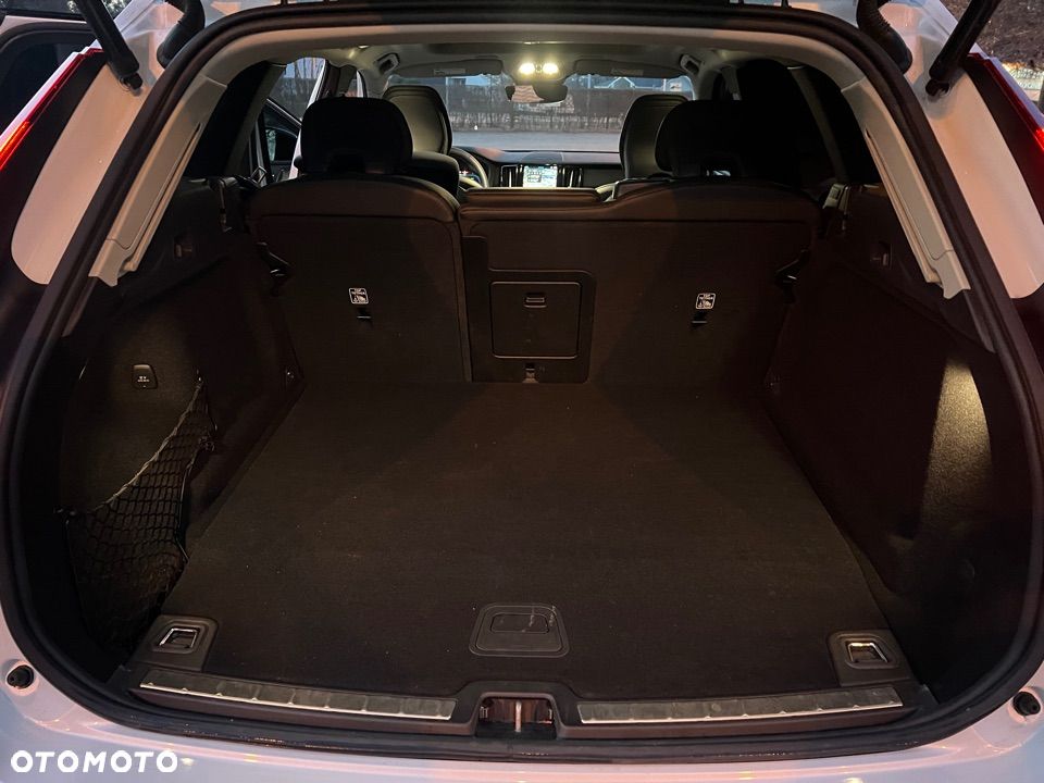 Volvo XC 60 T8 AWD Recharge Ultimate Dark - 38