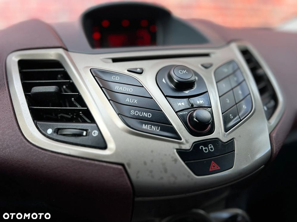 Ford Fiesta - 18
