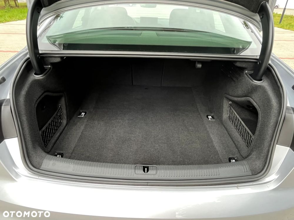 Audi A4 ver-2-0-tfsi-ultra-s-tronic - 37