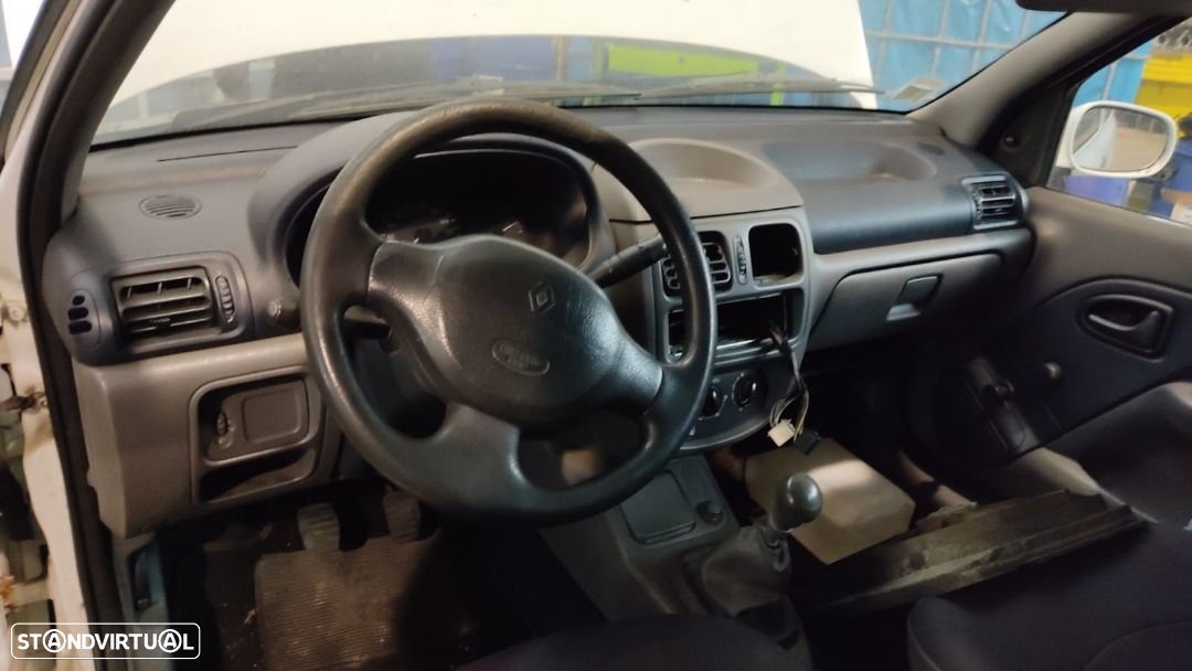 Portas Renault Clio II 1.9D de 1999 - 6