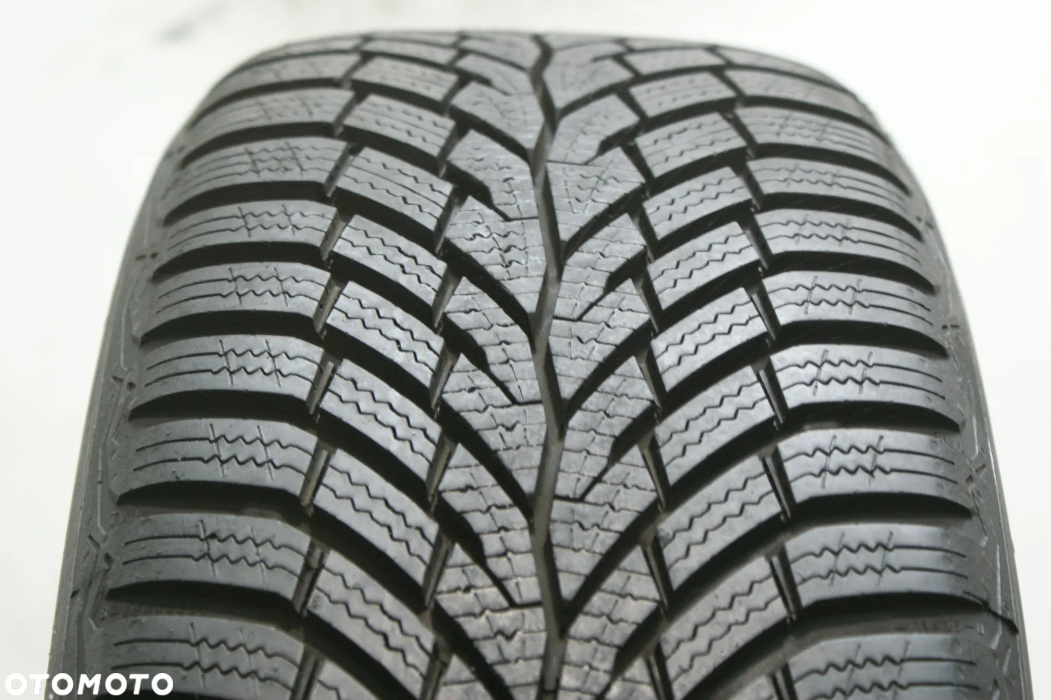 205/55R16 CONTINENTAL WINTERCONTACT TS870 8,3mm 2024r B912 - 1