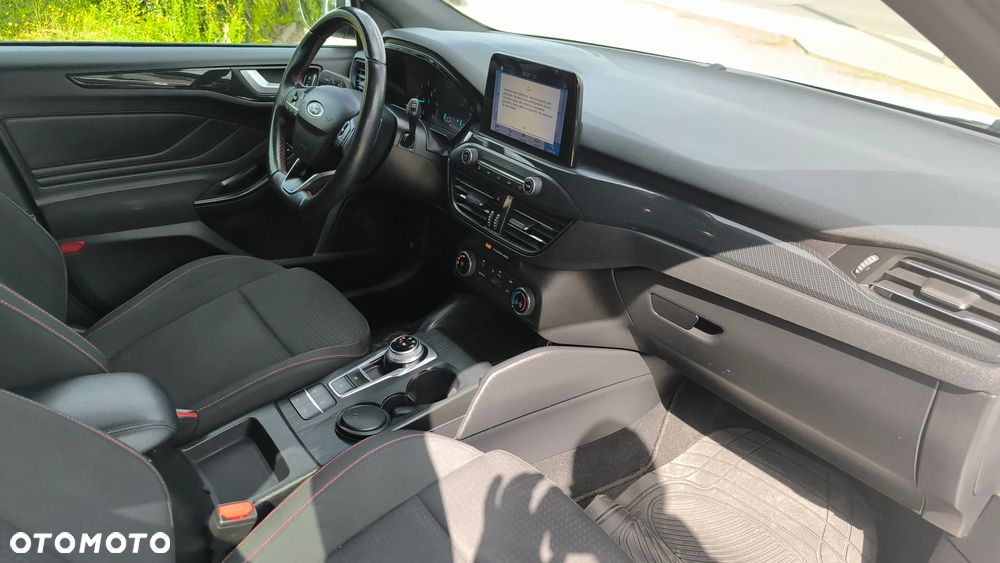 Ford Focus 1.5 EcoBlue Start-Stopp-System ST-LINE - 8