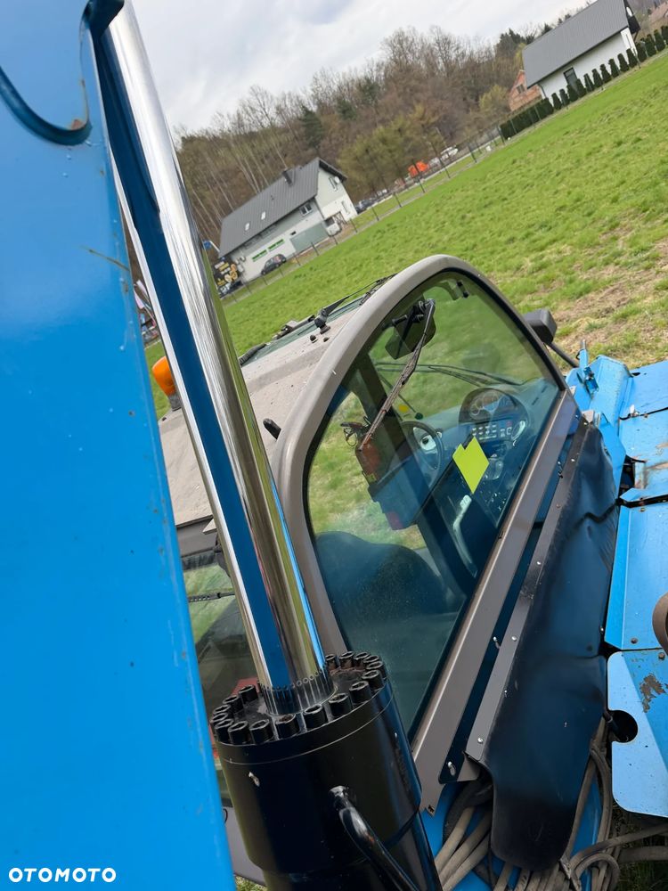 Manitou MT1840. Ładowarka Teleskopowa 18 metrów wysuw! UDŹWIG 4 TONY! Przebieg 2600 mtg. jak Nowa z SALONU. 2016 rok. z Norwegii z Gospodarstwa rolnego! Silnik PERKINS Turbo 110 km. Aktualne Serwisy w Dekra. Nowy Model sterowane wszystko z 1 dżojstika. Ani deka luzów czy wycieku. OKAZJA! Jazda REWERS + 4 biegi. Skręt 3 tryby. Wyjście Hydrauliczne pod przyczepę i oświetlenie, Poziomowanie ośi stabilizatory! Wyjścia Hydrauliczne na maszt! Okazja - 38