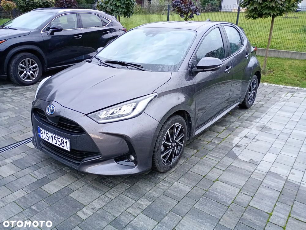 Toyota Yaris Hybrid 1.5 Executive - 1