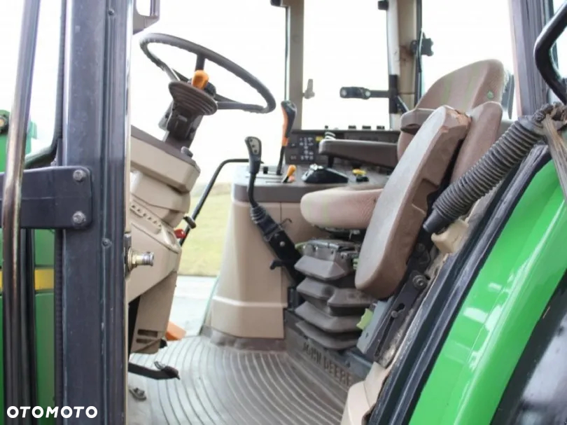 John Deere 6310 + TUR w tym łopata i ładowacz czołow 105 KM - 10