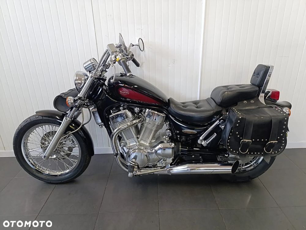 Suzuki Intruder - 7