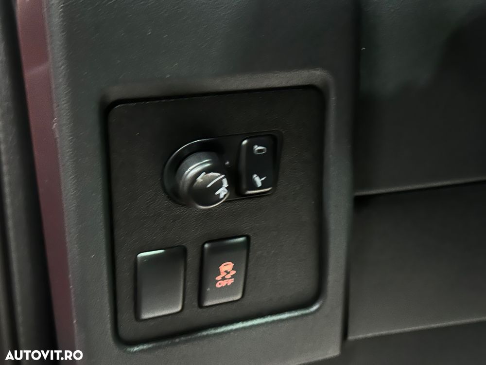 Nissan Qashqai+2 - 12