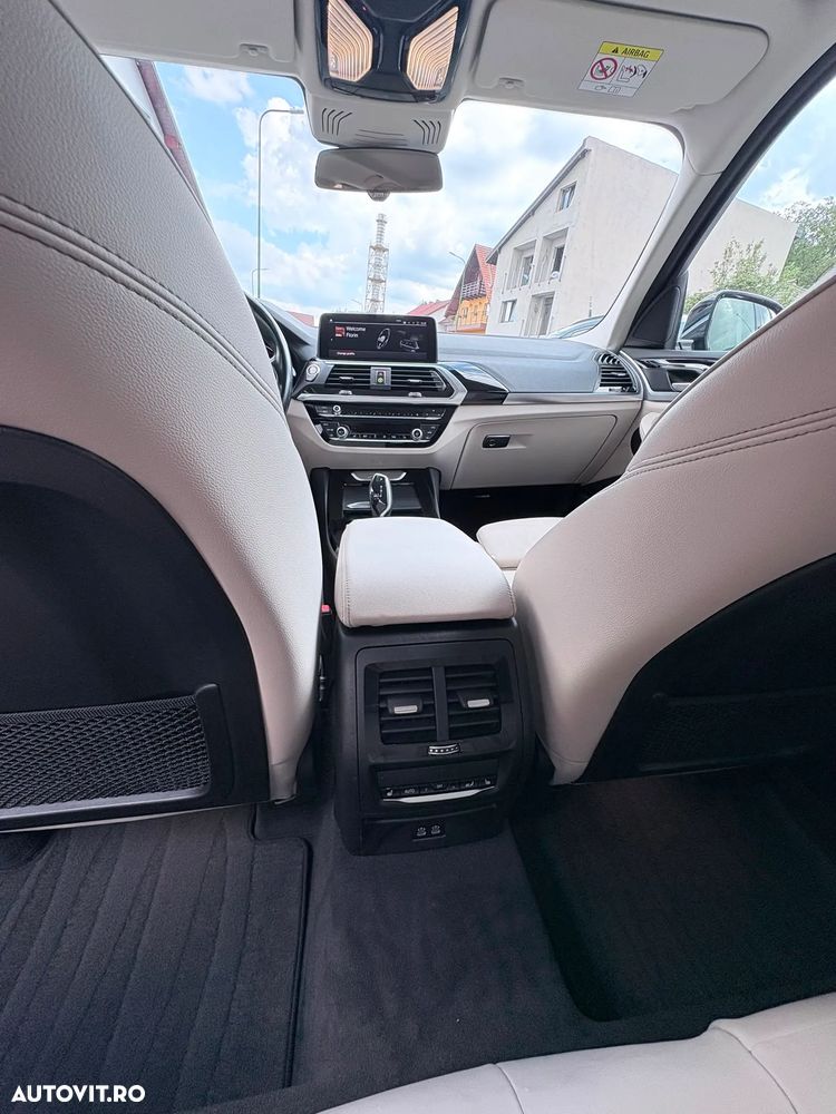 BMW X3 xDrive20d AT xLine - 27