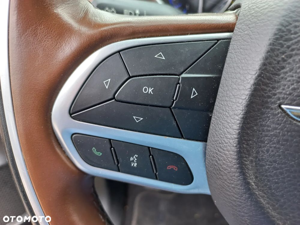 Chrysler Pacifica - 20