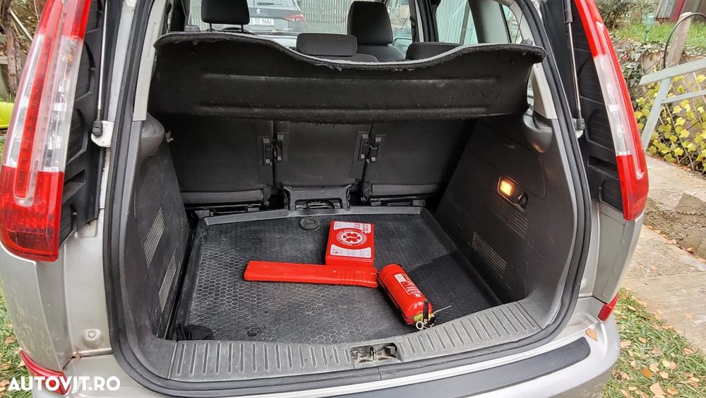 Ford C-Max - 9