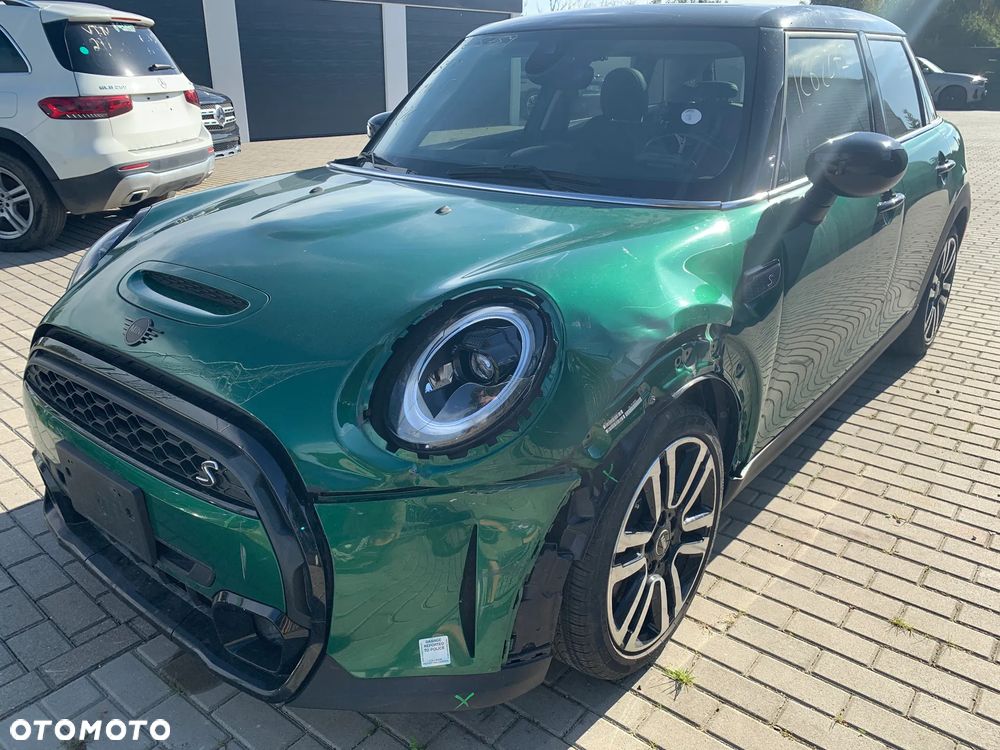 Mini Cooper S 2023 photo 2