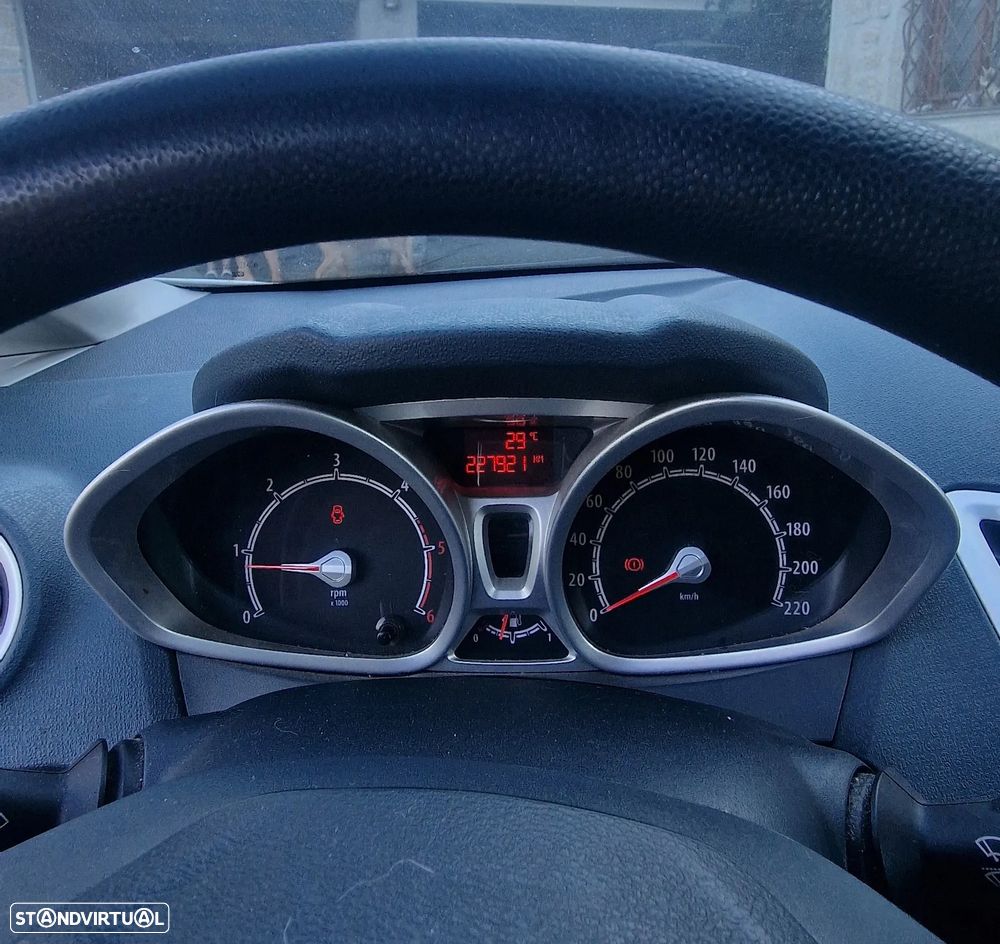 Ford Fiesta 1.6 TDCi ECOnetic - 3