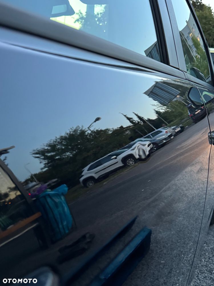Ford Focus 2.0 Titanium - 23