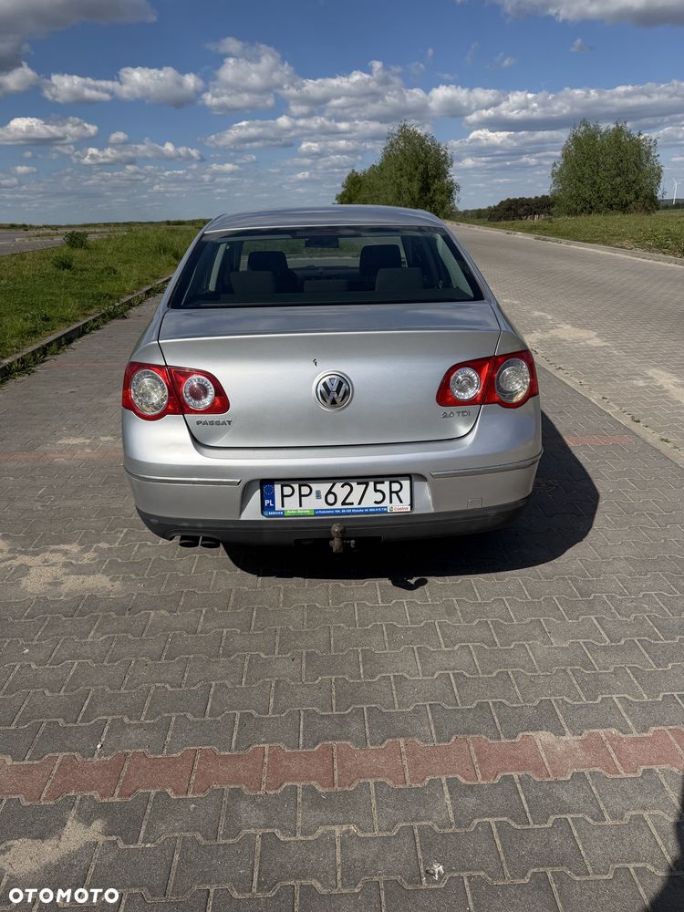 Volkswagen Passat - 3