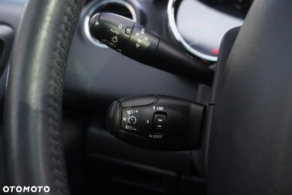 Peugeot 3008 1.6 Access - 19