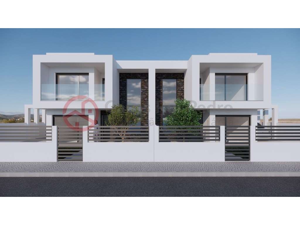Moradia T4 de Arquitetura moderna em Fernão Ferro - Grande imagem: 2/4