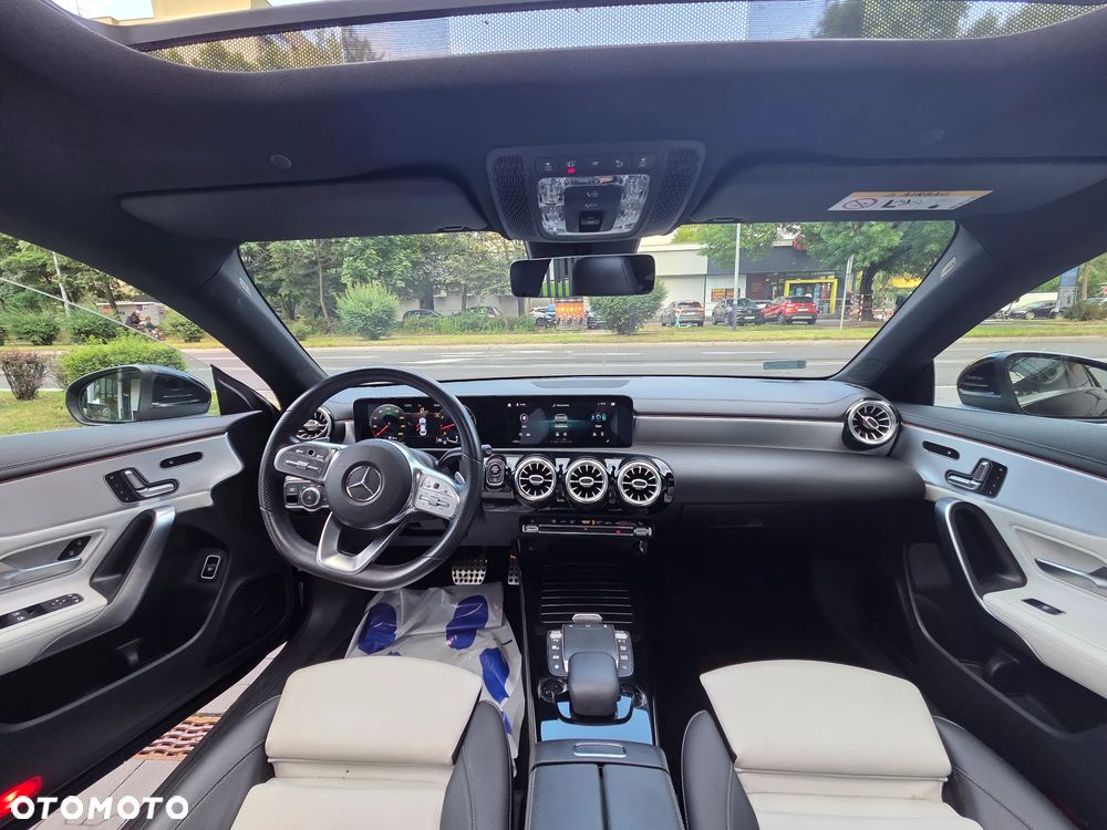 Mercedes-Benz CLA 220 4-Matic AMG Line 7G-DCT - 23