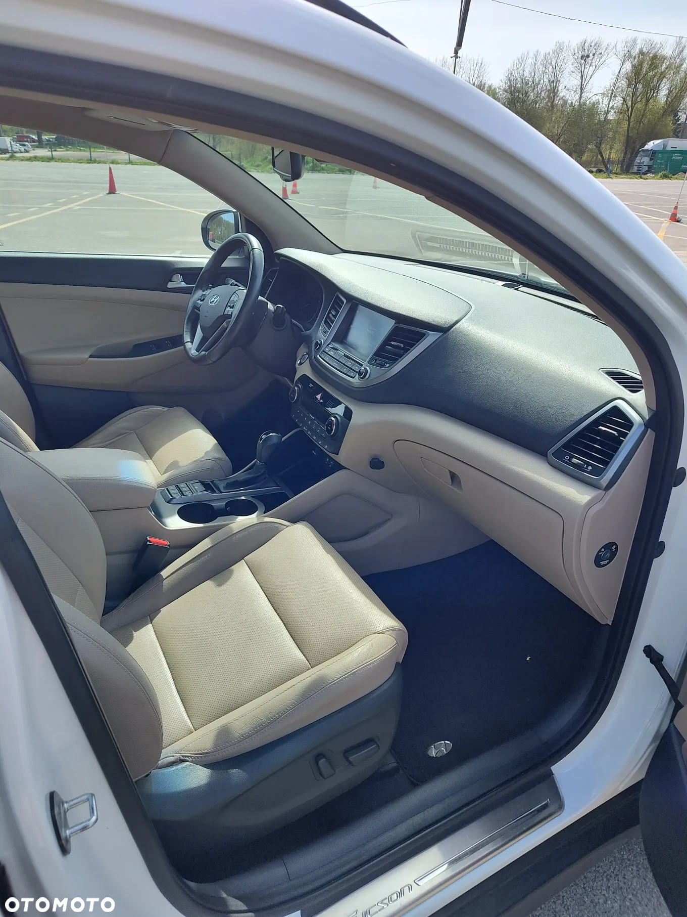 Hyundai Tucson 1.6 T-GDI Premium 4WD DCT - 12