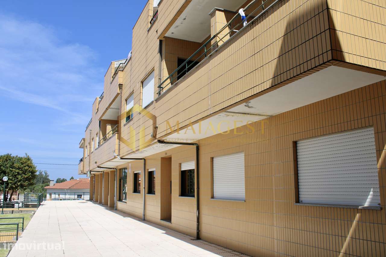 Apartamento T2 Duplex com Terraço e Garagem em São João de Ver - Grande imagem: 4/28