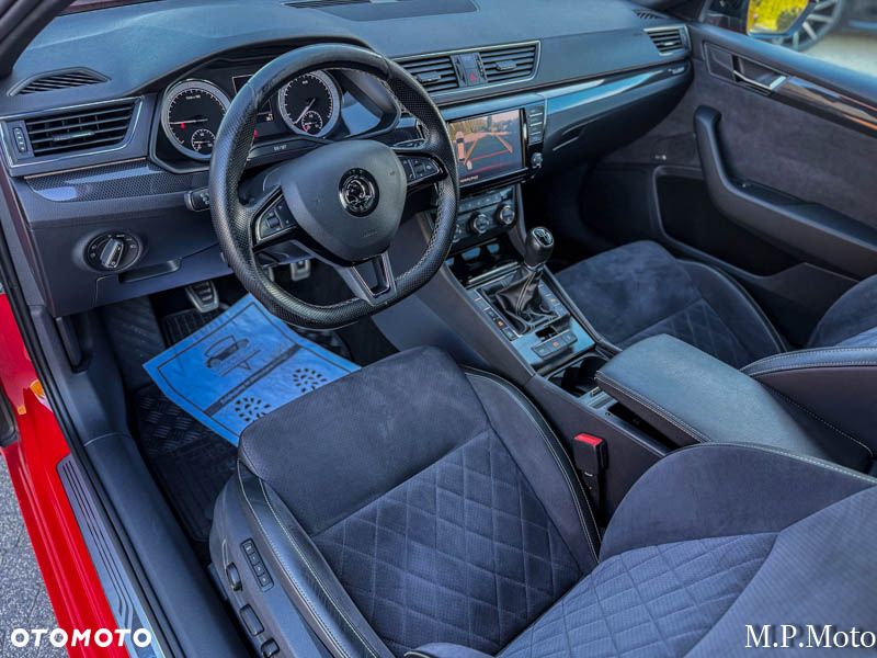 Skoda Superb 2.0 TDI Sportline - 12