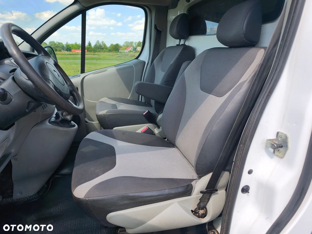 Renault Trafic - 11