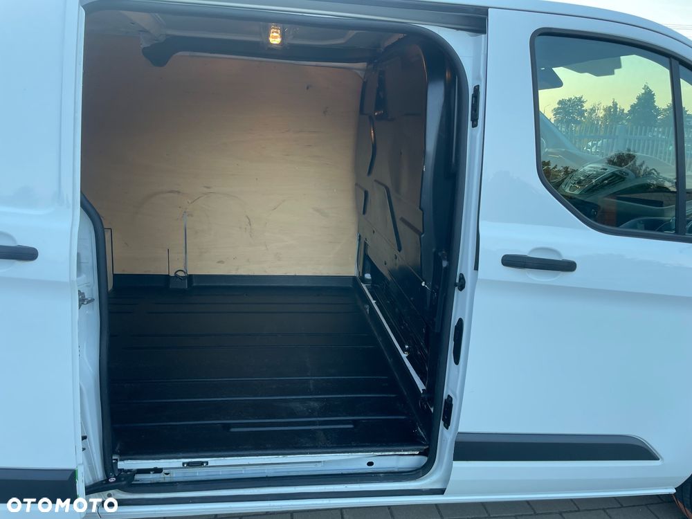 Ford Transit Custom - 9