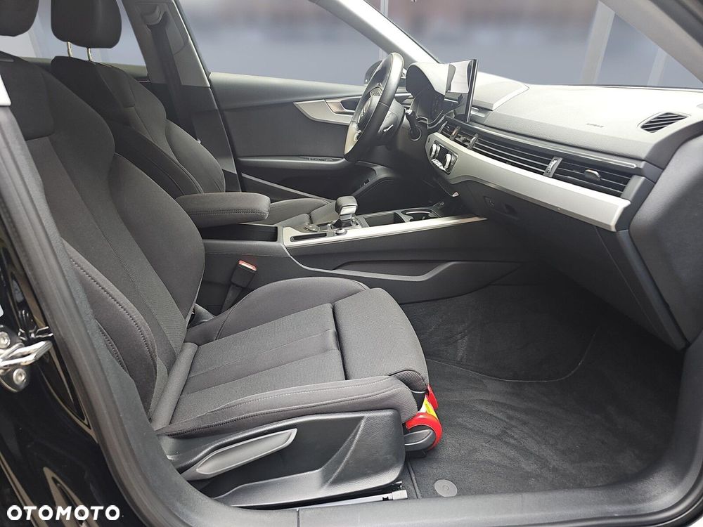Audi A4 Avant 35 TDI mHEV S tronic - 11