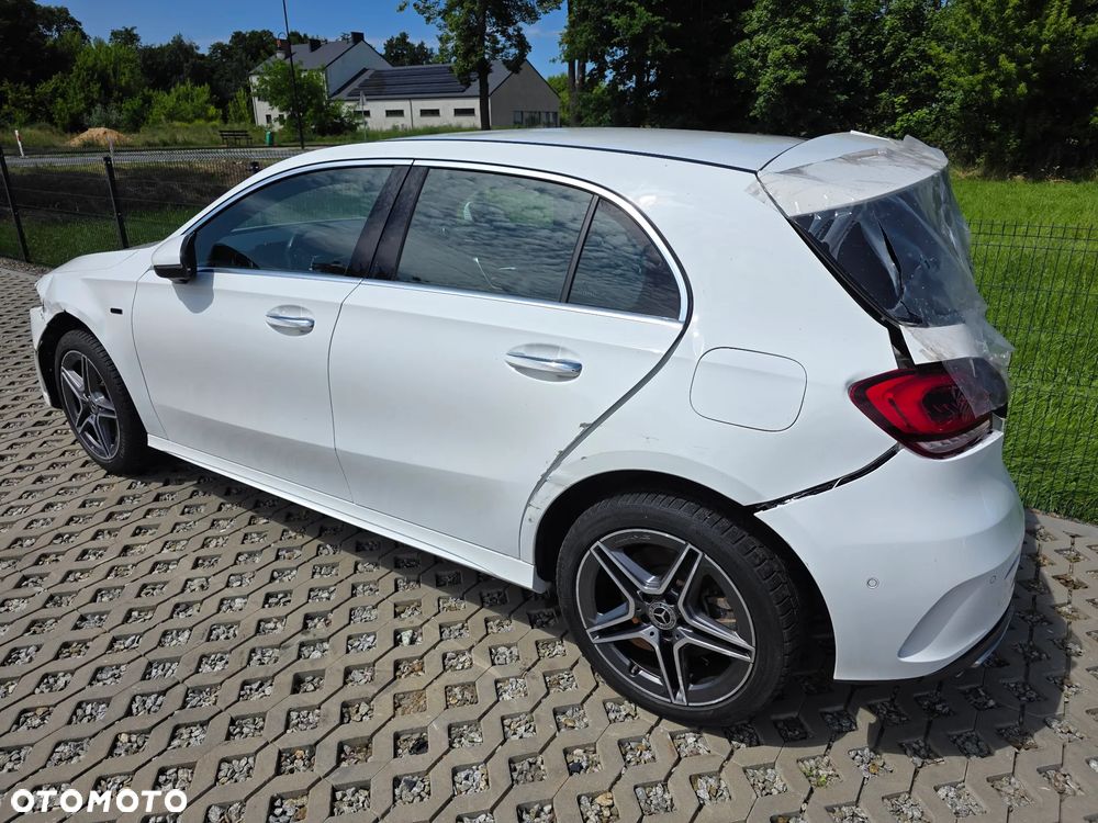 Mercedes-Benz Klasa A ver-250-e-phev-amg-line-8g--dct - 5