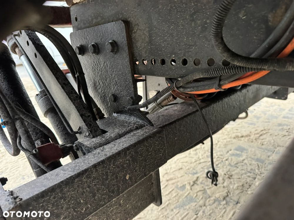 Nissan Interstar - 11