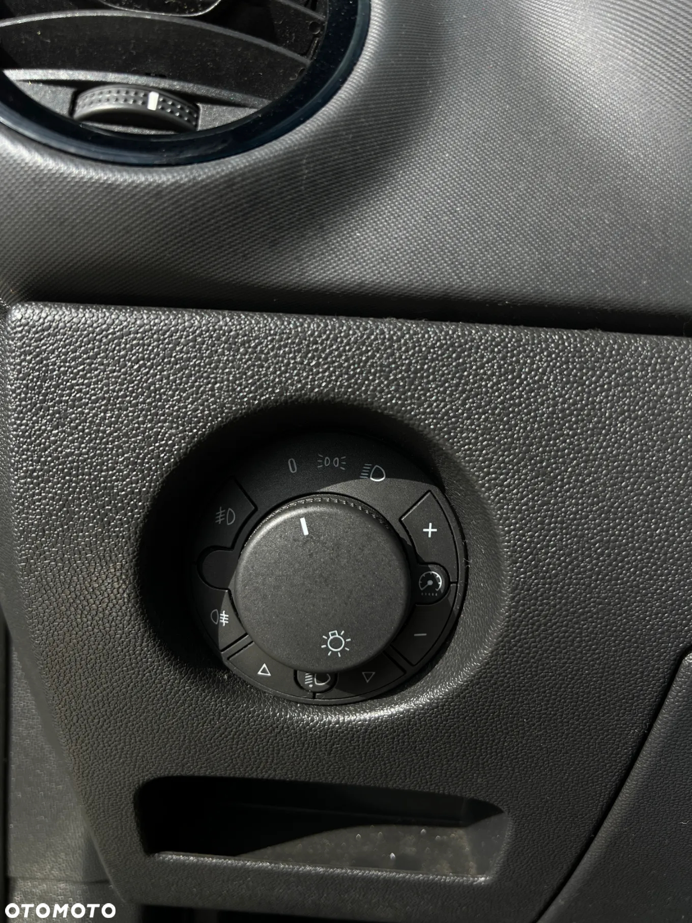 Opel Corsa - 25