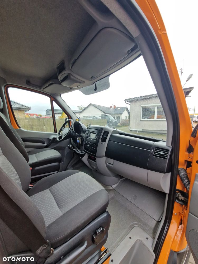 Volkswagen Crafter DOKA  DLA DROGOWCÓW Z SYGNALIZATOREM DROGOWYM - 13