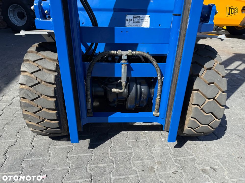 Komatsu FD30T-11E - 10