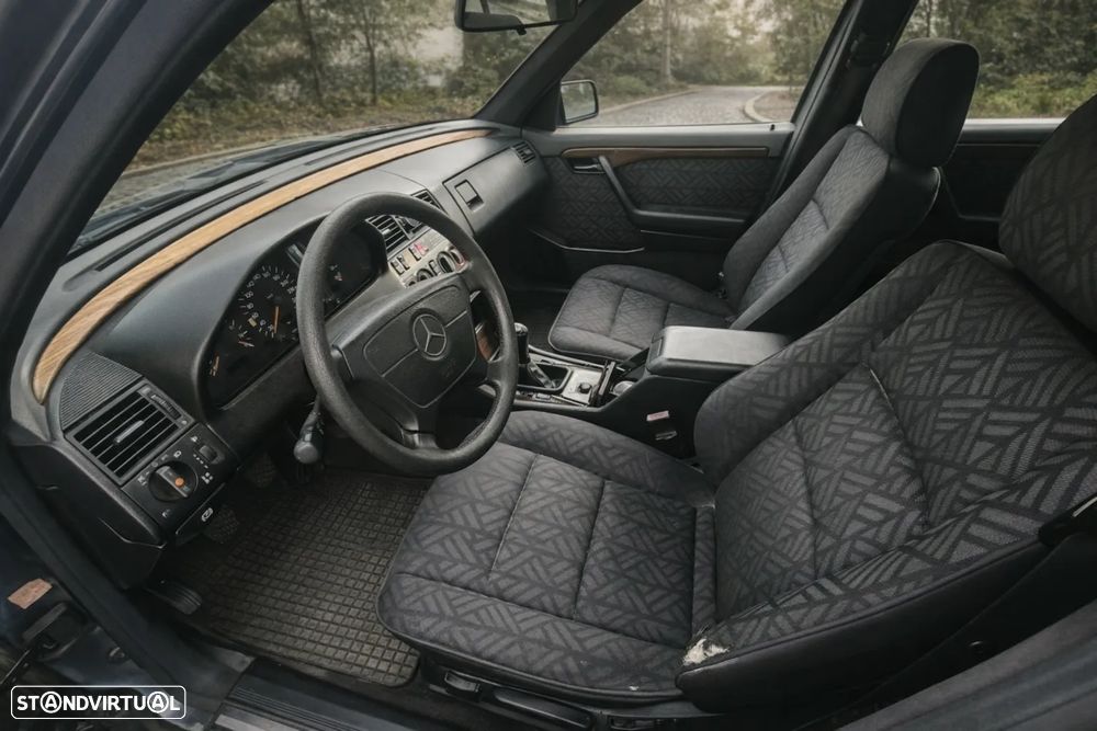 Mercedes-Benz C 200 D Elegance - 3